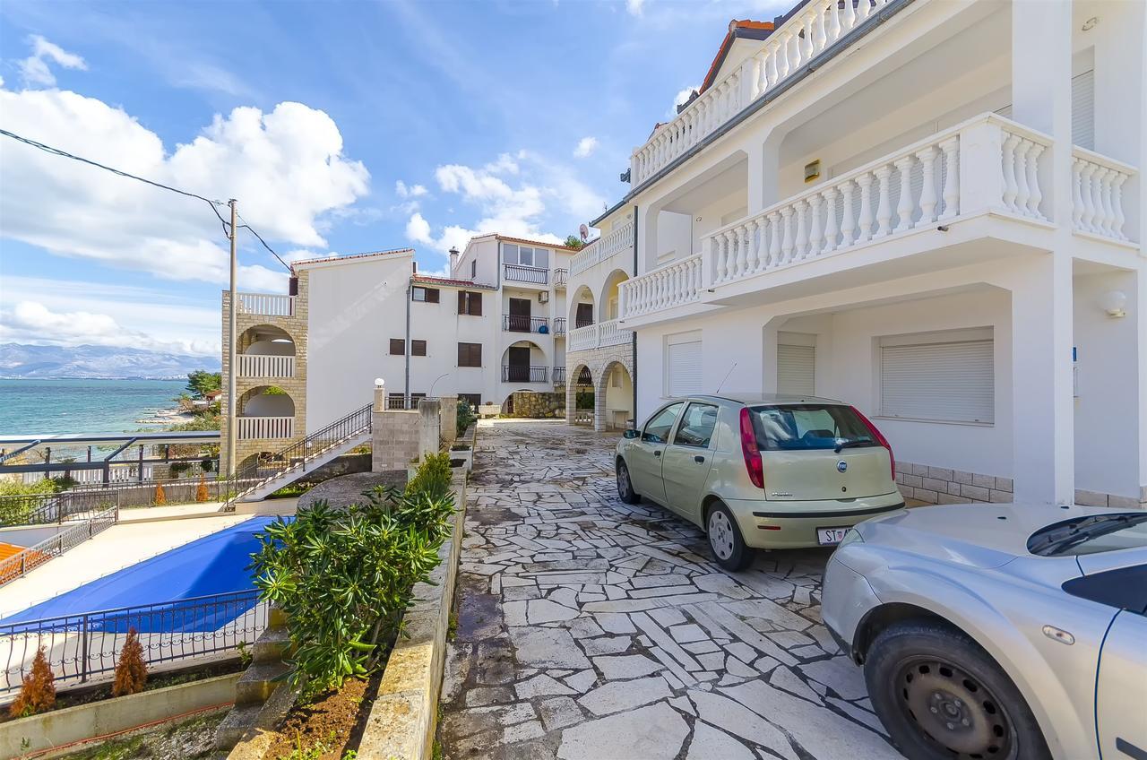 Apartments Krusica Трогир Экстерьер фото