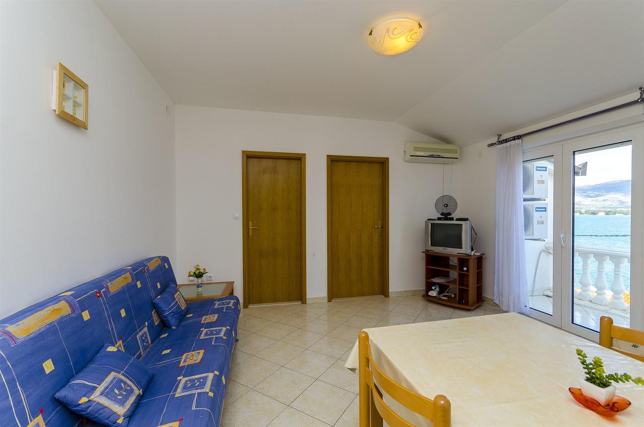 Apartments Krusica Трогир Экстерьер фото