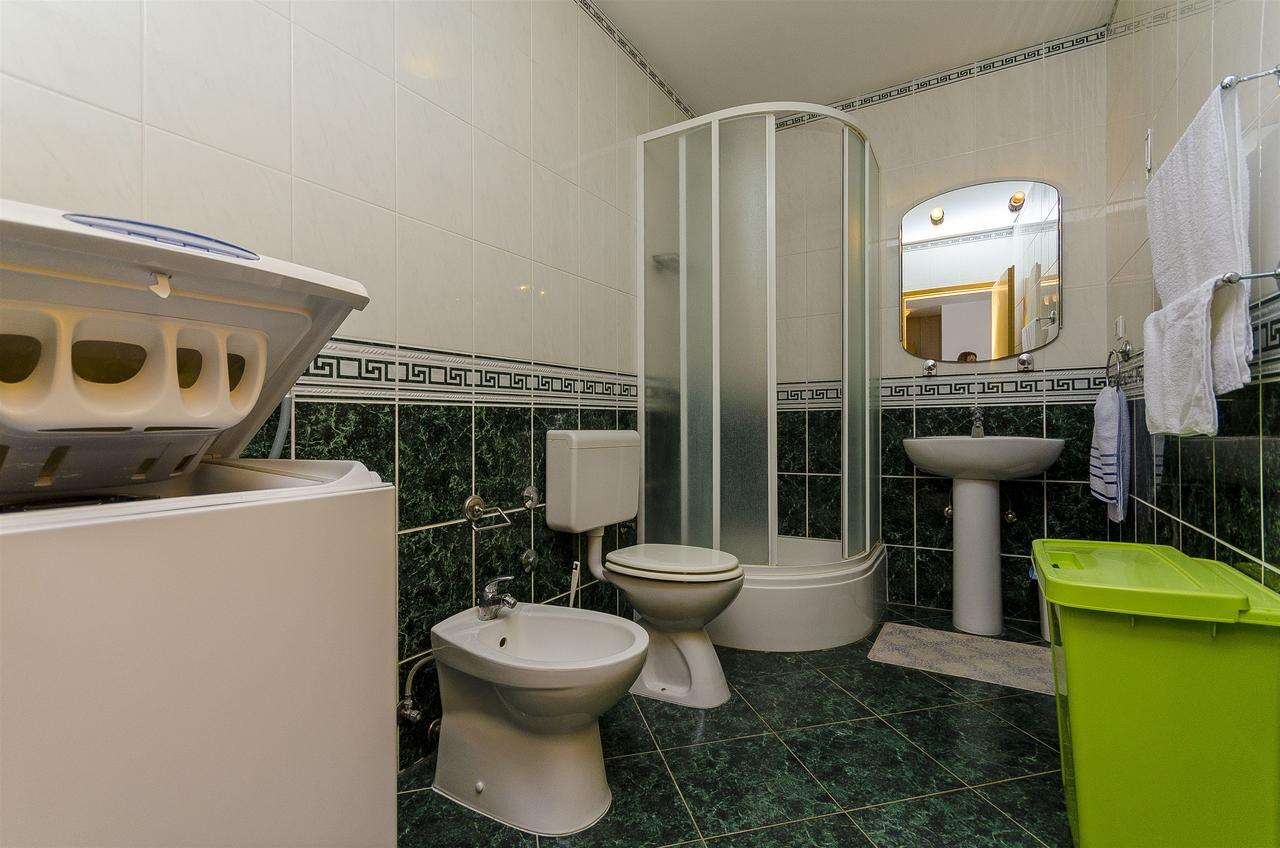 Apartments Krusica Трогир Экстерьер фото
