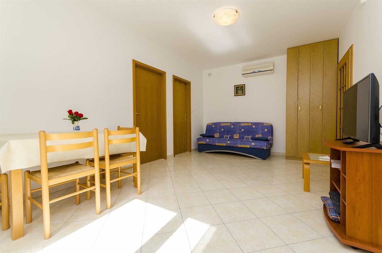 Apartments Krusica Трогир Экстерьер фото