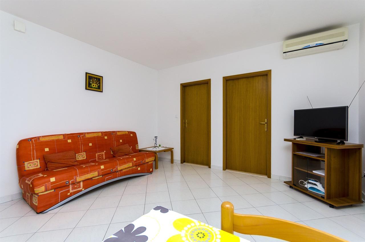 Apartments Krusica Трогир Экстерьер фото