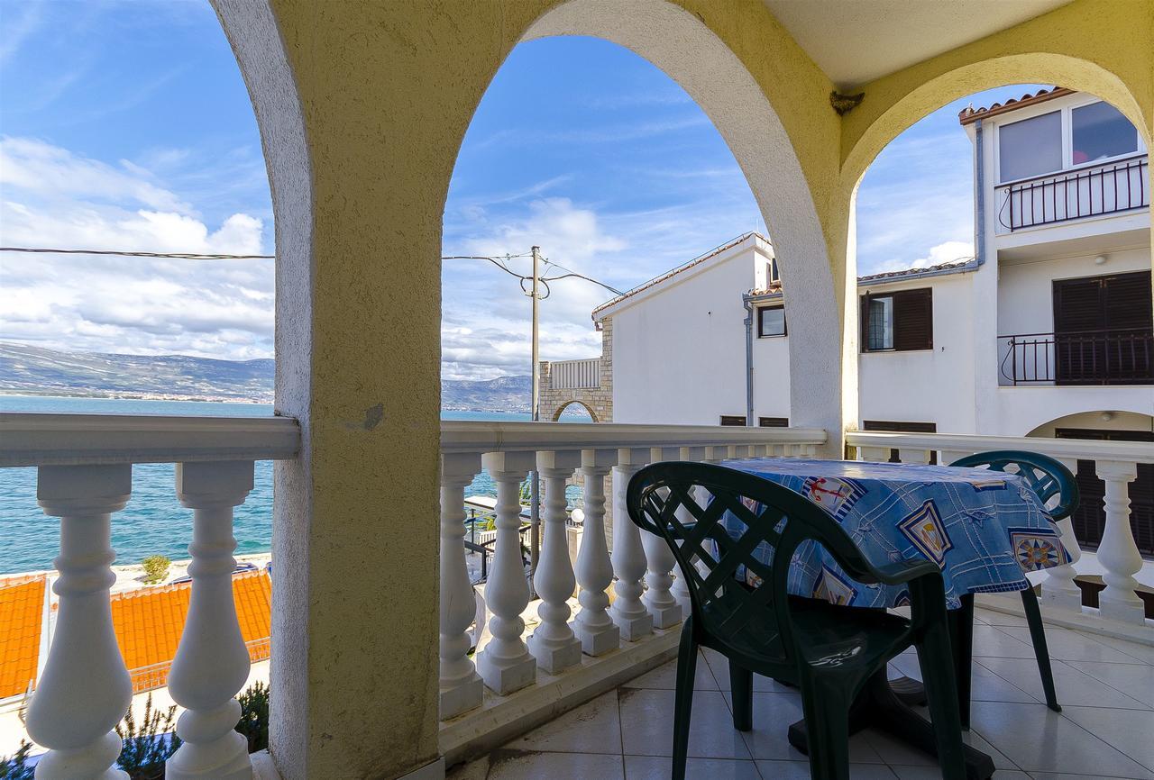 Apartments Krusica Трогир Экстерьер фото